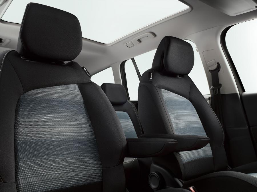 Интерьер Citroen Grand C4 Picasso Rip Curl 2018 года  (фото 6 из 10)